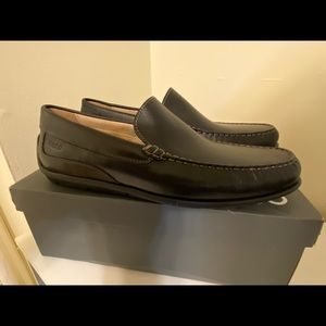 BRAND NEW MENS DRESSY LEATHER LOAFER